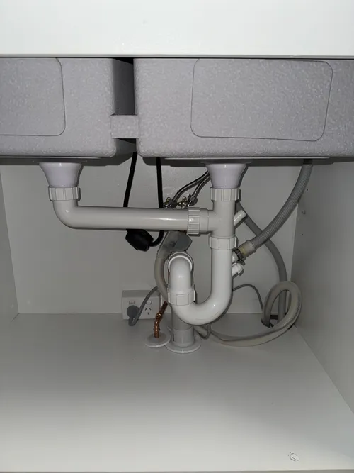 confirming leak location